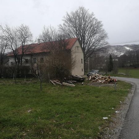 Apartma Burjuca Apartamento Ajdovščina Exterior foto